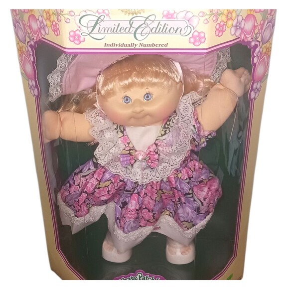 Vintage 1992 Cabbage Patch Kids 10th Anniversary Limited Edition Doll + Box NRFB - Picture 2 of 8